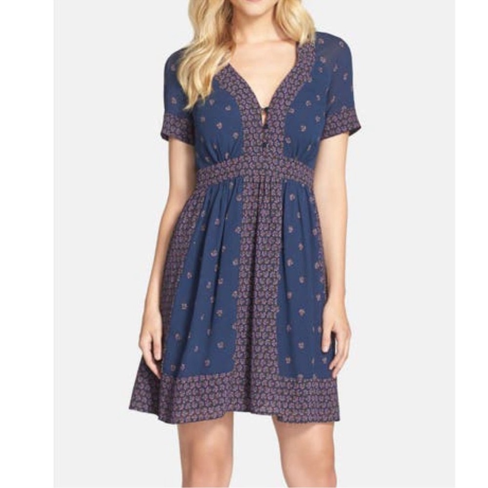 French Connection Print Georgette Fit&Flare Dress size 6 - Picture 1 of 6